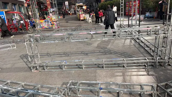 门头施工现场｜现场安装